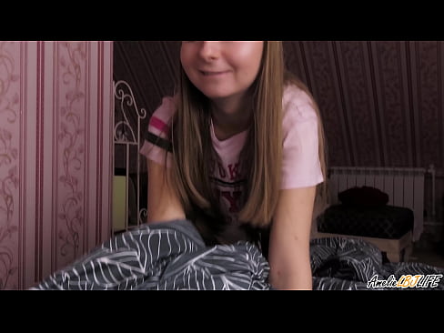 ❤️ ਬਲੌਂਡੀ ਆਪਣੇ BFF ਨੂੰ ਡੂੰਘਾਈ ਨਾਲ ਚੂਸਦੀ ਹੈ ਅਤੇ ਉਸਦੇ ਮੂੰਹ ਵਿੱਚ ਕਮ ਲੈਂਦੀ ਹੈ ਗੁਦਾ ਪੋਰਨ ❌️